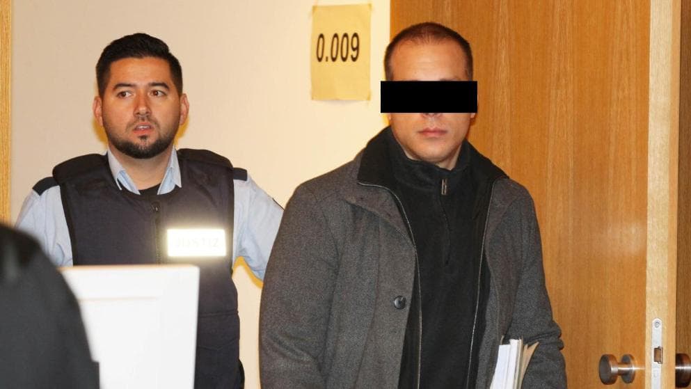 Gutachterin beleidigt „Brummi-Andi“ im Flur!