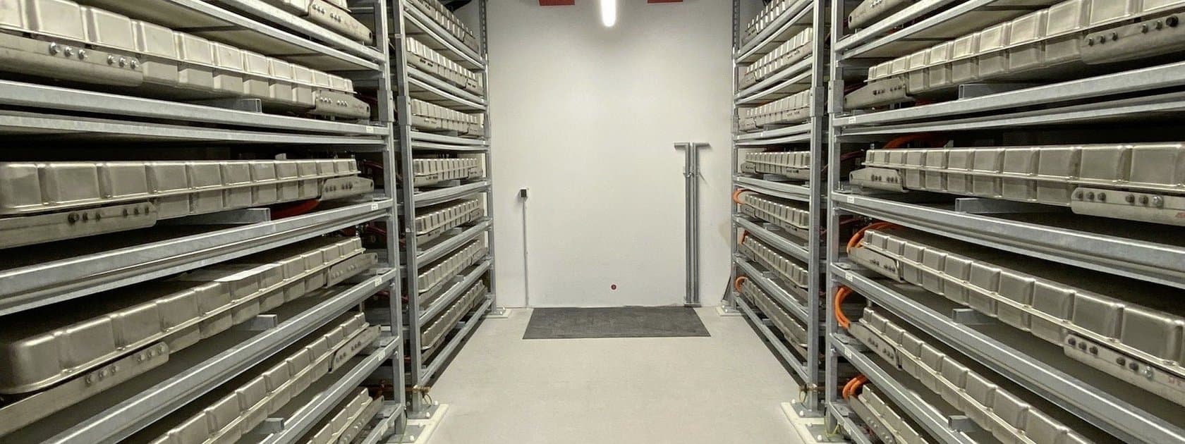 Startschuss in Hannover: Stationärer Stromspeicher aus gebrauchten eCitaro Batterien geht in Betrieb