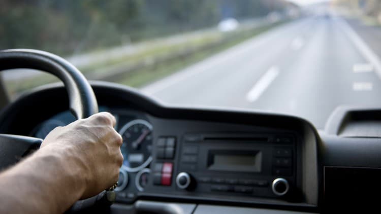 IRU: Fahrermangel hemmt Unternehmenswachstum