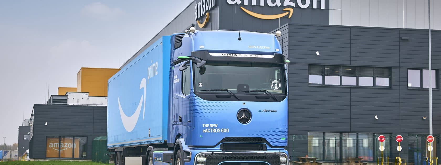 Großauftrag für Mercedes-Benz Trucks: Amazon bestellt über 200 eActros 600