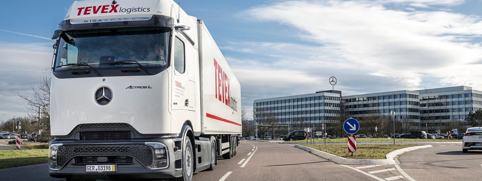 Tevex Logistics modernisiert seinen Fuhrpark mit 150 neuen Mercedes-Benz Actros L für mehr Effizienz und Sicherheit