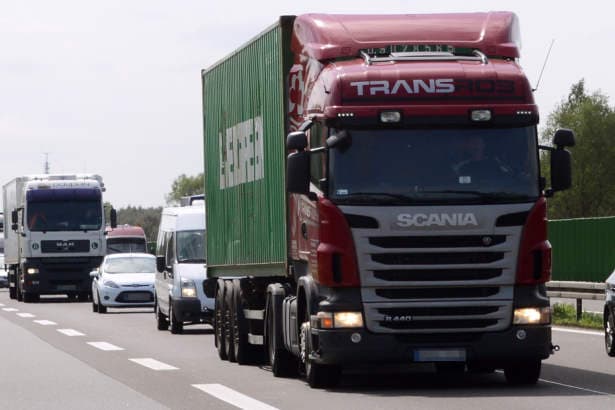 So mutig stoppte ein Brummi-Fahrer ein Suff-Trio auf der Autobahn