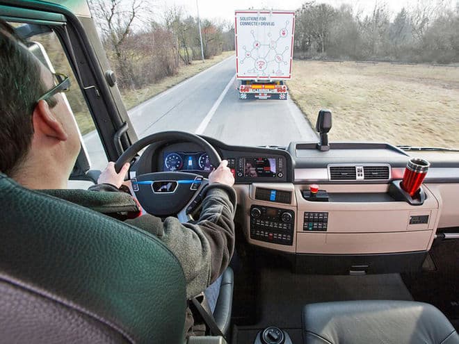 DB Schenker testet Lkw-Platooning im deutschen Straßenverkehr