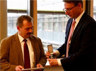 Lebensretter-Medaille für Busfahrer