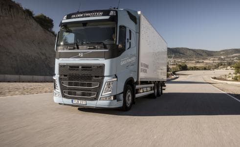 City-Logistik: Volvo zeigt erstmals E-Truck und neuen LNG-Lkw