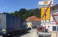 B20 gesperrt: Brummis rollen durch Altenmarkt und Trostberg