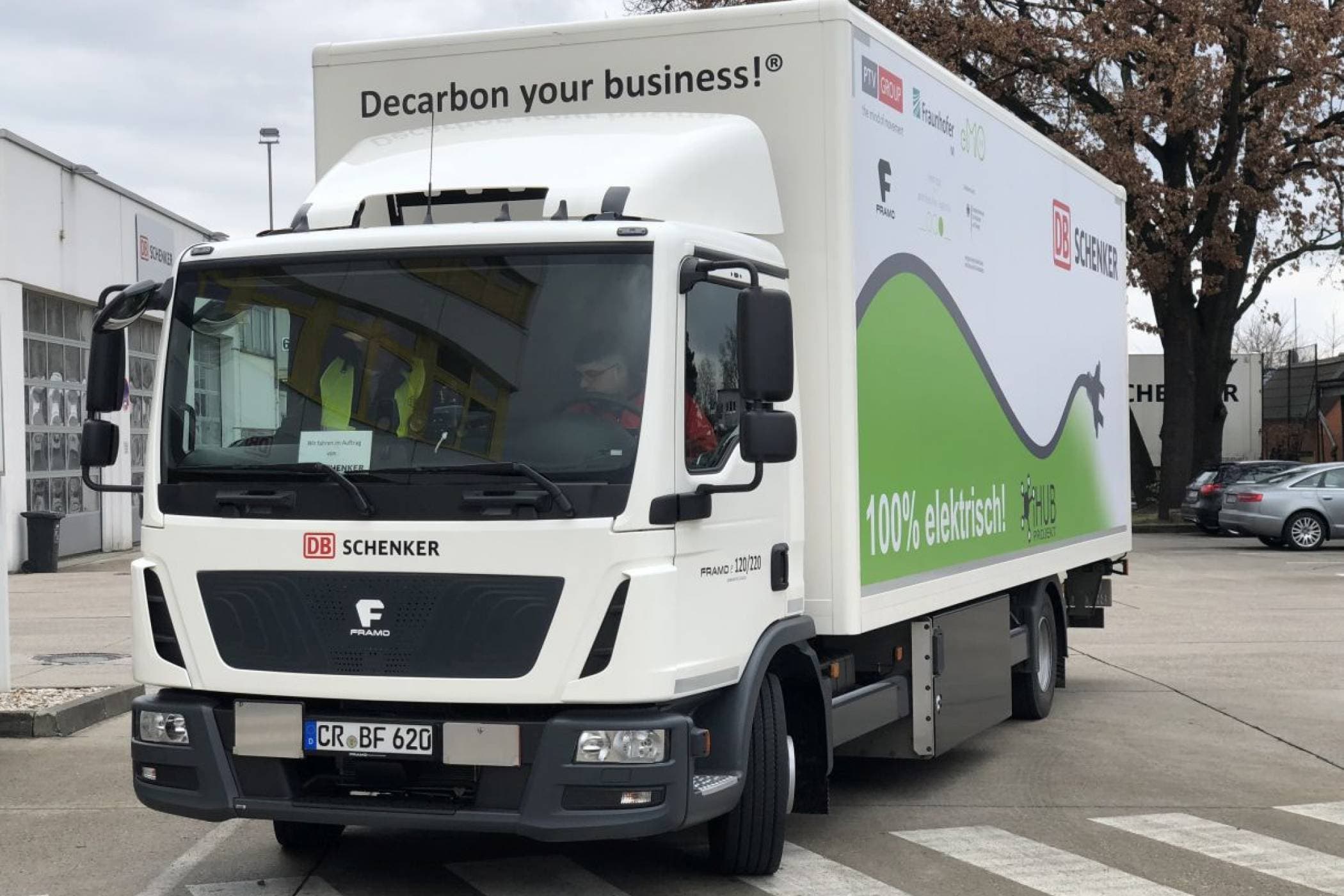 Logistik: DB Schenker integriert Elektro-Lkw in die Flotte