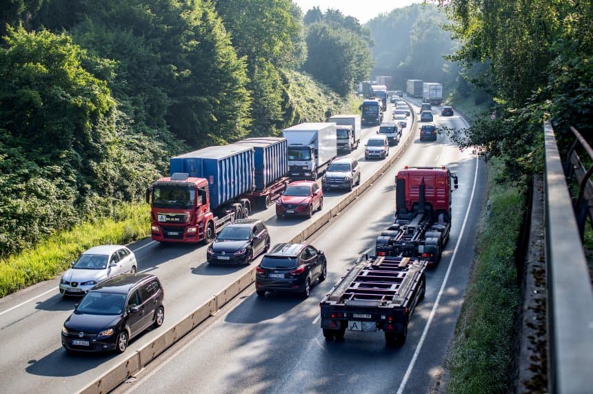 EU-Parlament lehnt lockerere Arbeitsregeln für Lkw-Fahrer ab