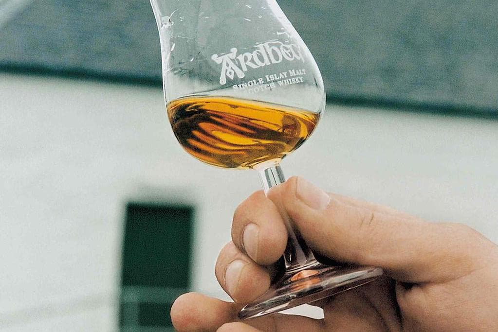 188 Whisky-Flaschen aus Lkw geklaut