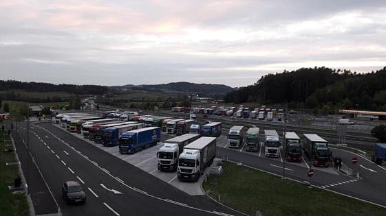 80 Lkw-Parkplätze auf der Mühlkreis-Autobahn