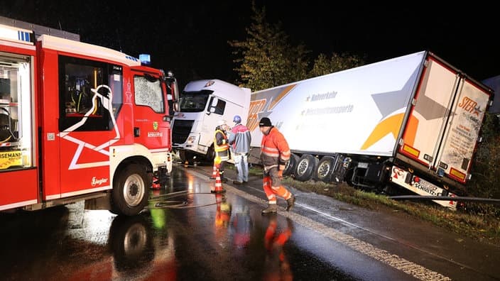 Unfälle im Siegerland: Windstoß und Straßenglätte
