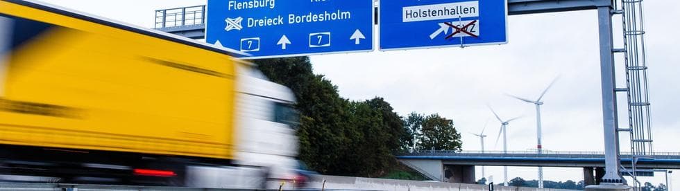 Laute und schwere Lastwagen zahlen mehr