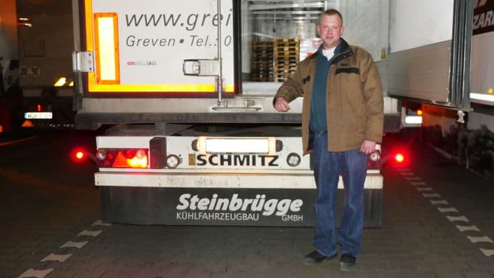 Für Lkw fehlen oft Parkplätze, um Ruhezeiten einzuhalten