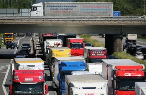Speditionsbranche will mehr Frauen ans Lkw-Steuer holen
