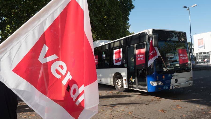 Busfahrerstreik dauert an - Übergangslösung gefordert
