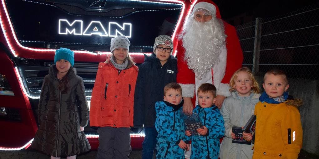 MAN-Weihnachtstruck besucht Grävenwiesbach