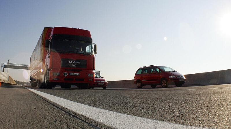 Wochenendfahrverbote für Lkw bis 17. Mai ausgesetzt