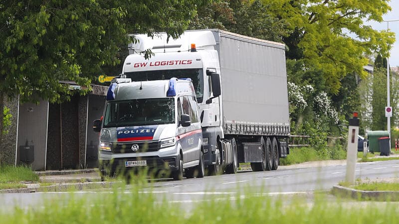 Transitverkehr: Lkw-Fahrverbot zeigt Wirkung