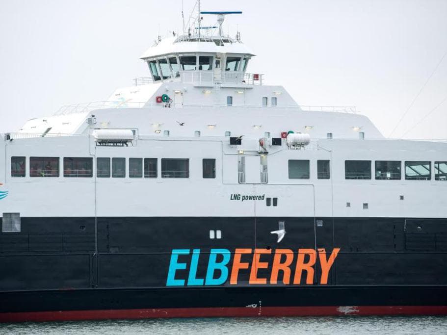 Neue Elbfähre verbindet Cuxhaven und Brunsbüttel