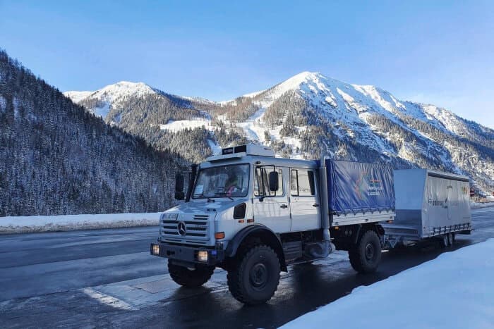 Unimog bringt Hilfsgüter zu Erdbebenopfern nach Kroatien