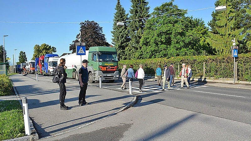 Protestmarsch für S10-Ausbau: Lkw stauten kilometerweit