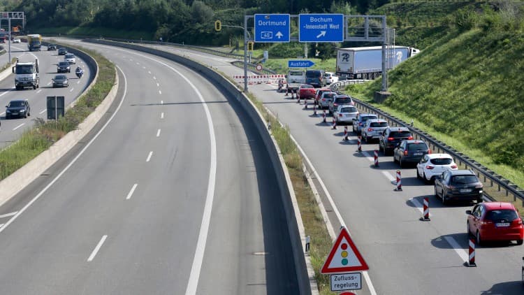 Nach Großbrand: A 40 monatelang gesperrt
