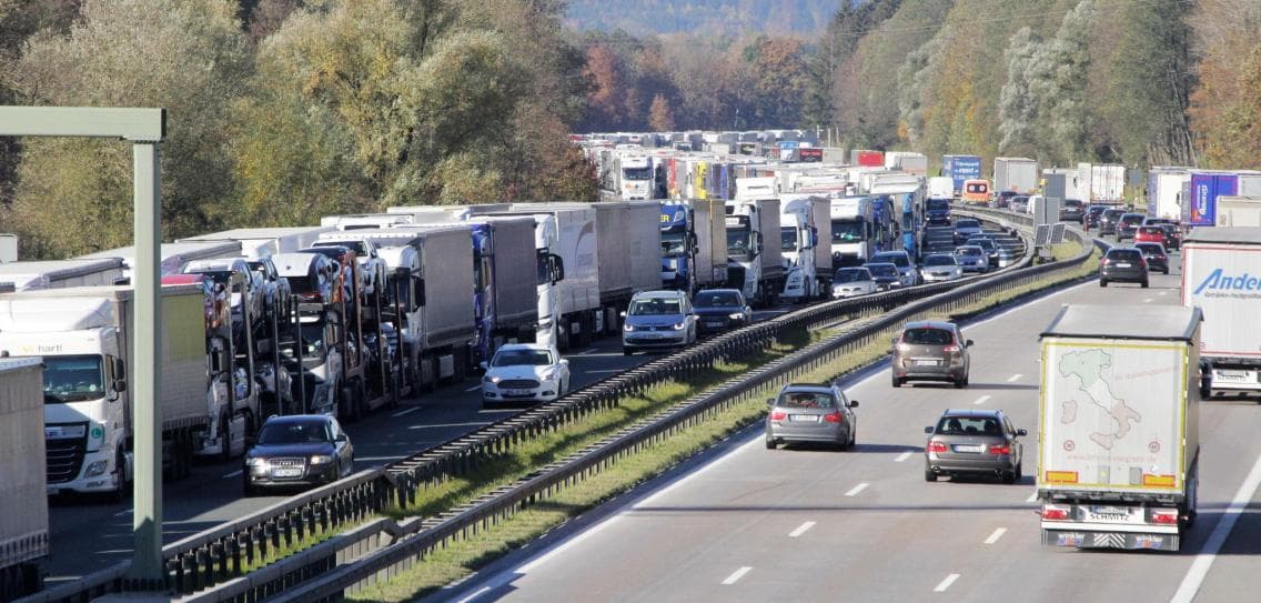 Leerfahrten, Schadstoffe – die Logistik-Branche hat ein Effizienz-Problem