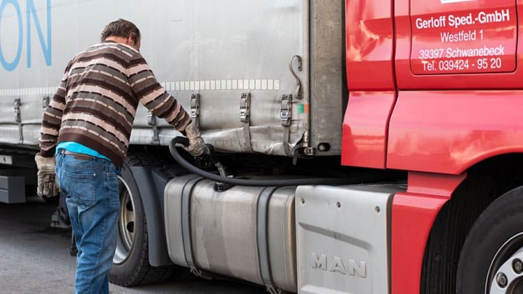 Verband MOLO: Steigende Kraftstoffpreise als Gefahr für Transportwirtschaft