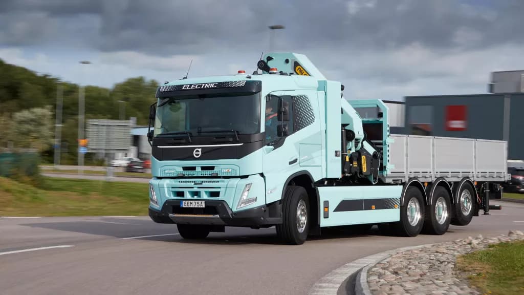Volvo Trucks zeigt E-Lkw für Entsorgungsbranche bei IFAT 2022