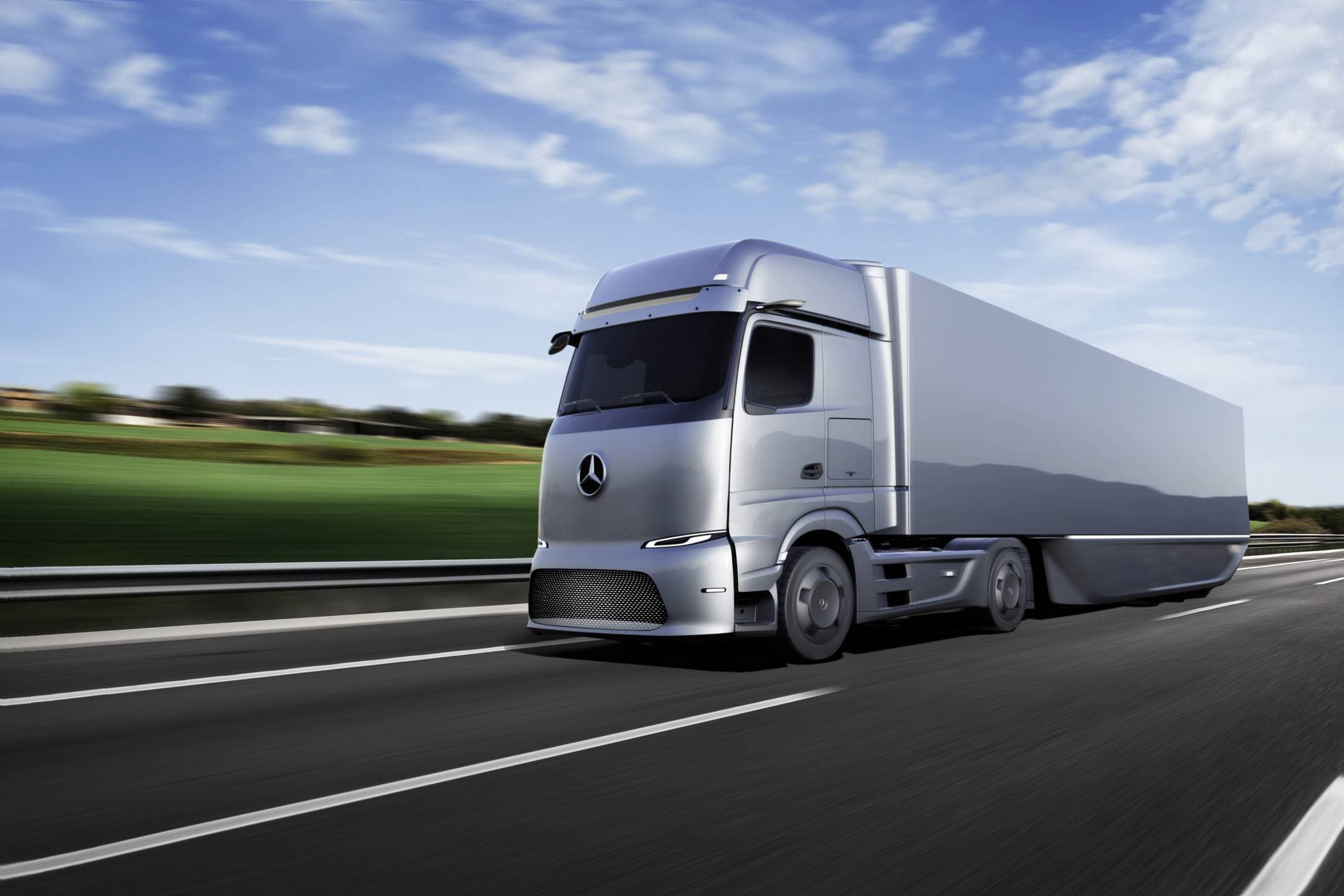 Mercedes-Benz Trucks zeigt Elektro-Lkw für den Fernverkehr auf der IAA TRANSPORTATION 2022