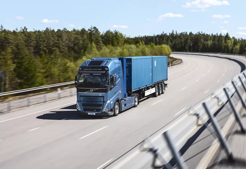 Volvo Trucks präsentiert seinen neuen emissionsfreien Lkw mit Brennstoffzelle