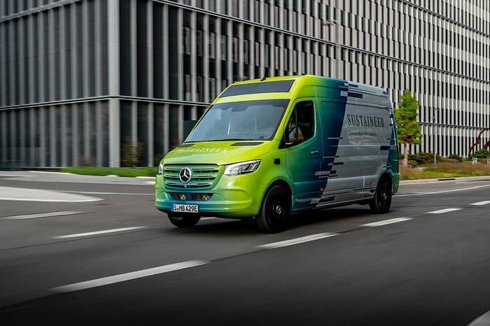 Der weiterentwickelte Mercedes-Benz SUSTAINEER: neue Innovationen für mehr Lebensqualität und Fahrsicherheit in Städten