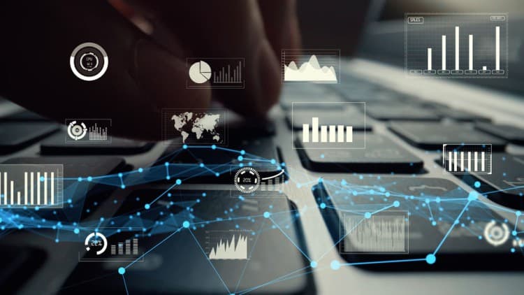 <em>TruckConnect: Uni Stuttgart entwickelt Konzept für Logistik-Datenplattform</em>