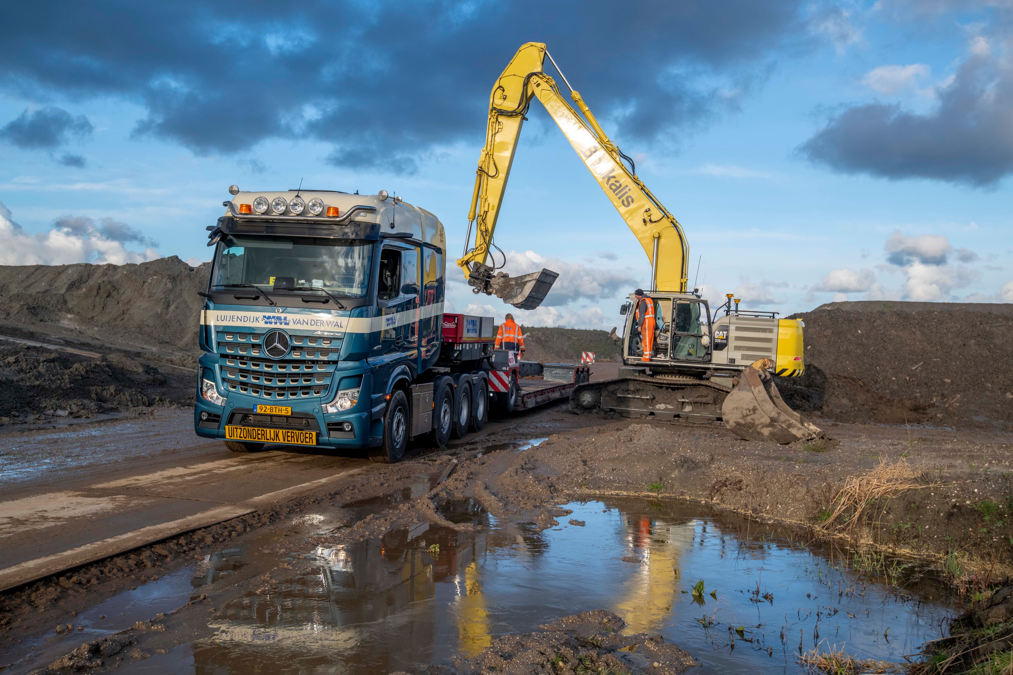 Leistungsstarker Neuzugang im Fuhrpark: Mercedes-Benz Actros SLT bei Luijendijk & van der Wal