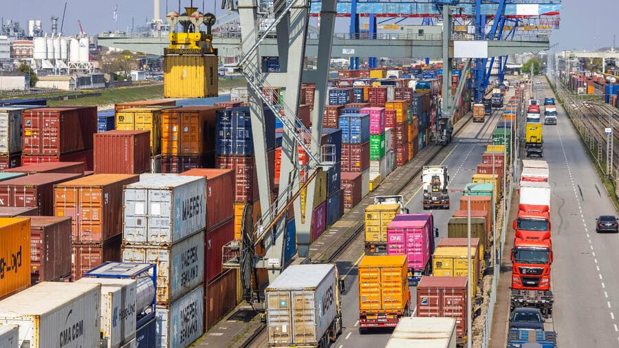 Lkw-Verkehr auf deutschen Autobahnen nimmt leicht zu