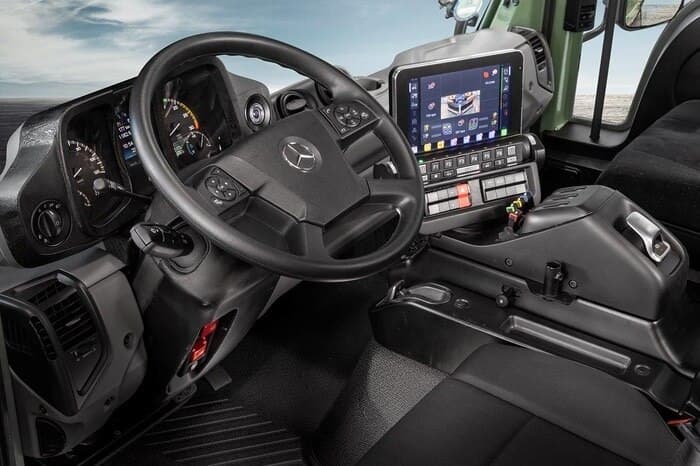 Neues Bedienkonzept UNI-TOUCH für Unimog Geräteträger – Intuitiv, flexibel, ohne Schnickschnack