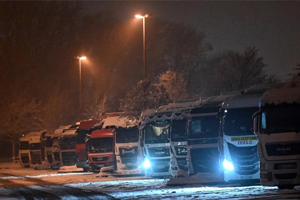 Razzien gegen Lkw-Planenschlitzer-Bande aus Polen