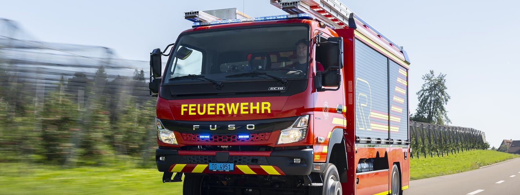 Retten, Löschen, Bergen, Schützen: FUSO Canter 4x4 im Einsatz bei der Schweizer Feuerwehr