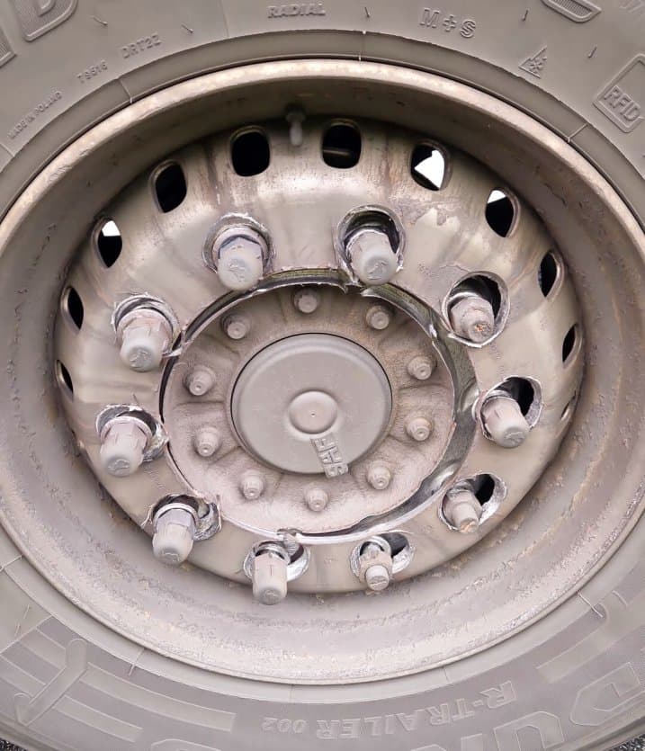 Polnischer Lkw in Porta aus dem Verkehr gezogen - Polizisten können ihren Augen kaum trauen