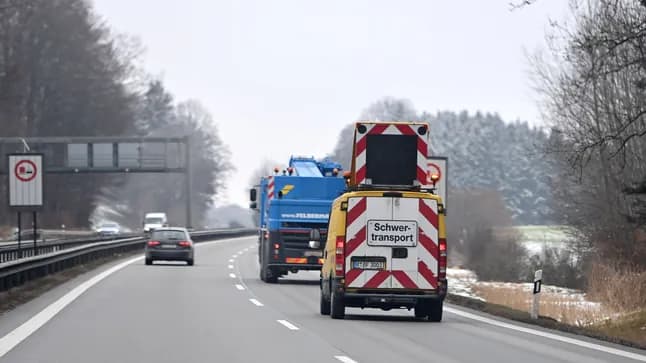 Ausfahrt auf der A23 wird wegen Schwertransporten gesperrt