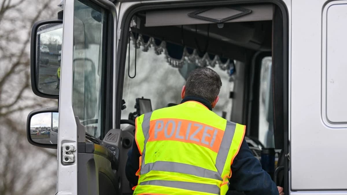 Illegal am Lkw-Steuer: Drei Verdachtsfälle in Schwelm