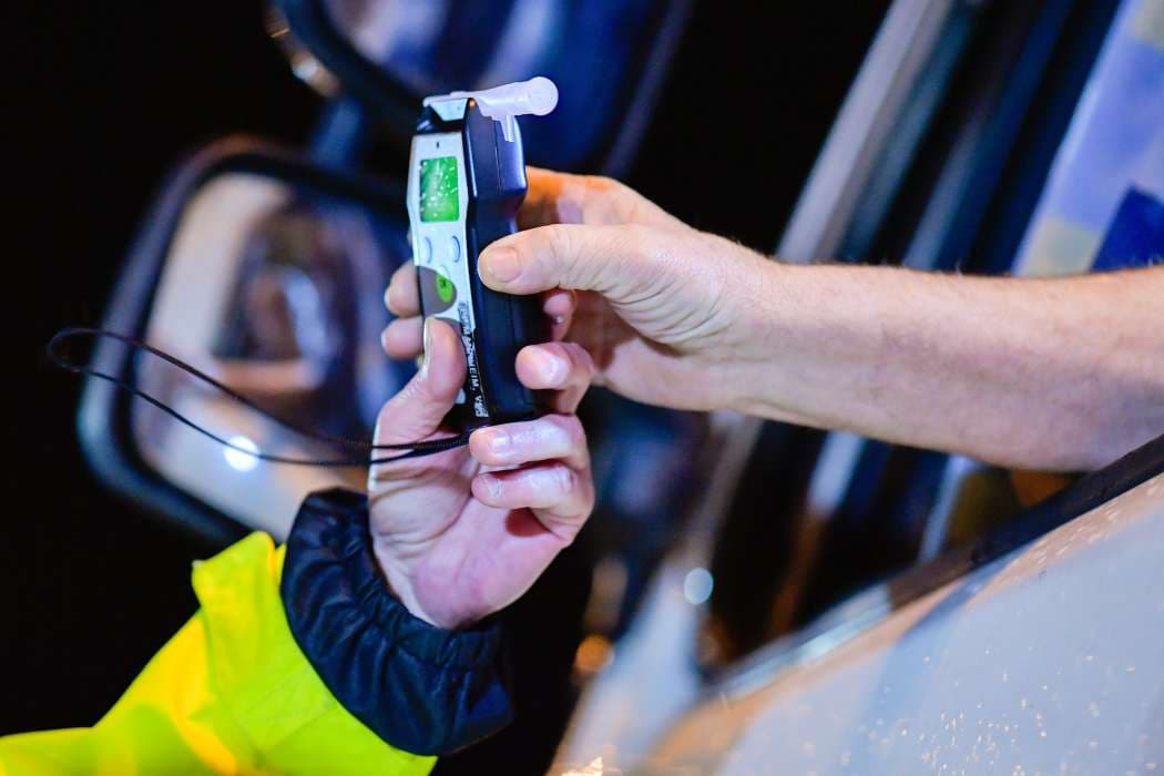Polizei: Lkw-Fahrer mit mehr als drei Promille Alkohol im Blut gestellt