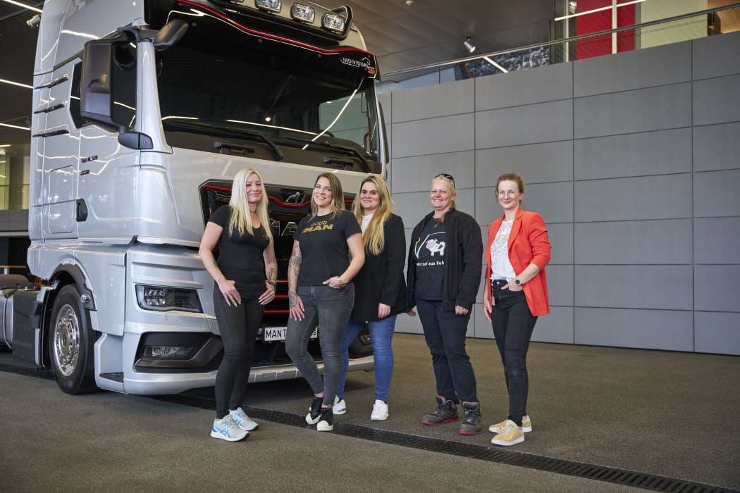 MAN Truck & Bus: „WoMAN“-Think Tank für Fahrerinnen