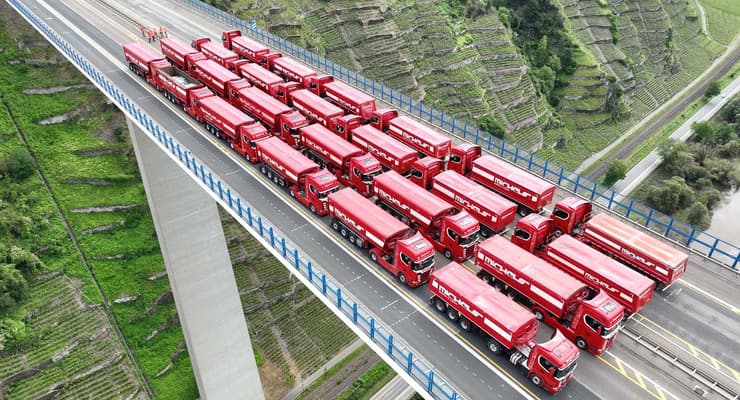 Spedition Michels fährt für Autobahn GmbH vor