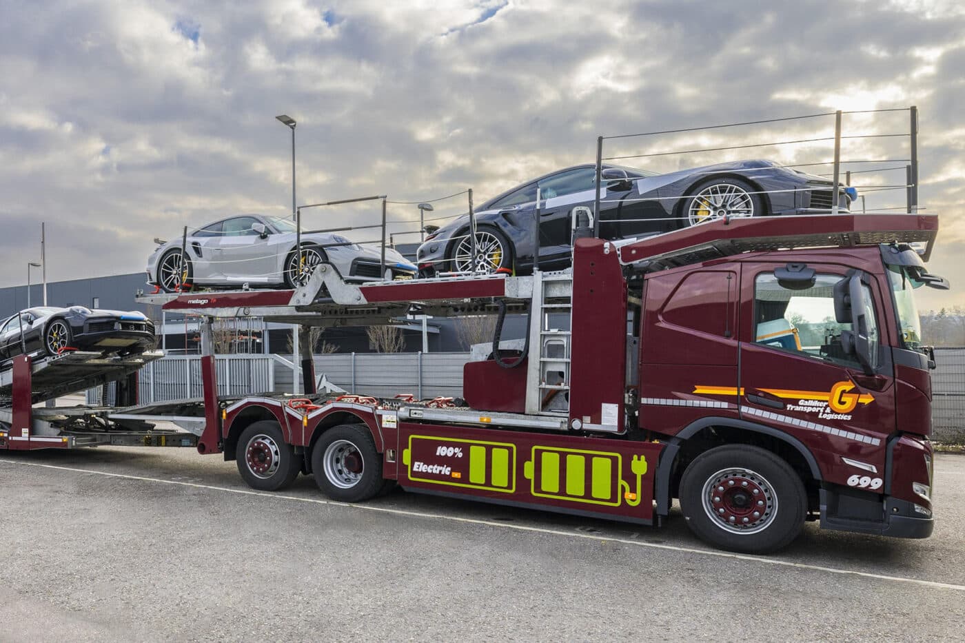 Porsche integriert sieben E-Lkw in Werkslogistik