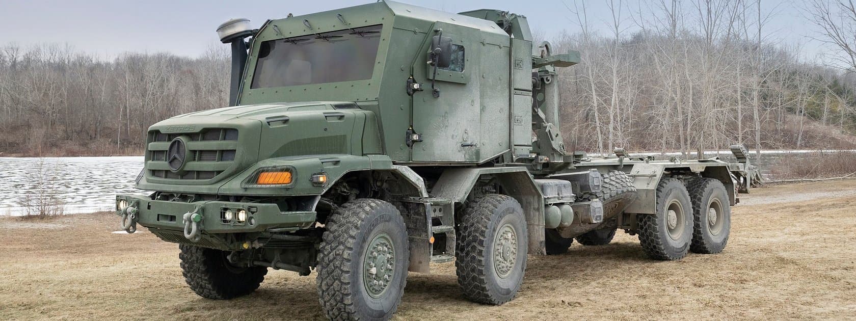Mercedes-Benz Special Trucks erweitert Defence- Portfolio: vierachsiger Zetros mit Allradantrieb erstmals auf der Eurosatory zu sehen