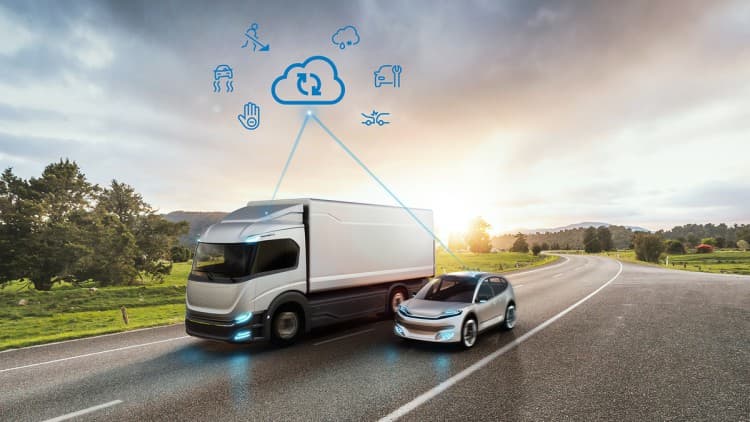 Nutzfahrzeugsegment: Bosch bringt Road Hazard Service in Lkw von Mercedes-Benz