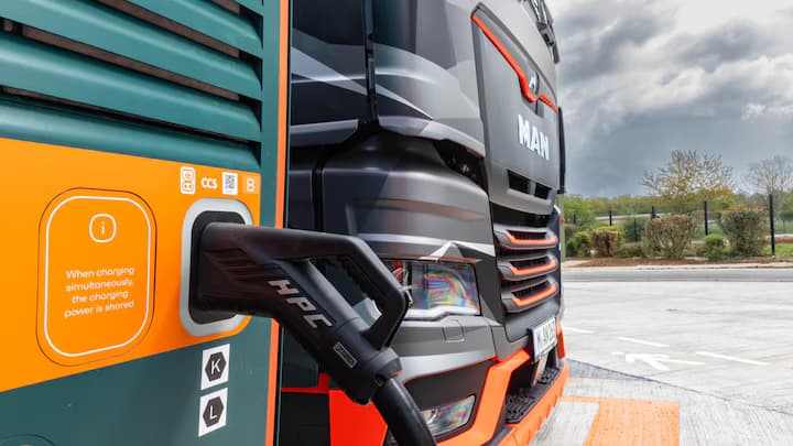 Elektrische Lkw und Busse boomen in Europa: Ausgerechnet Deutschland zögert