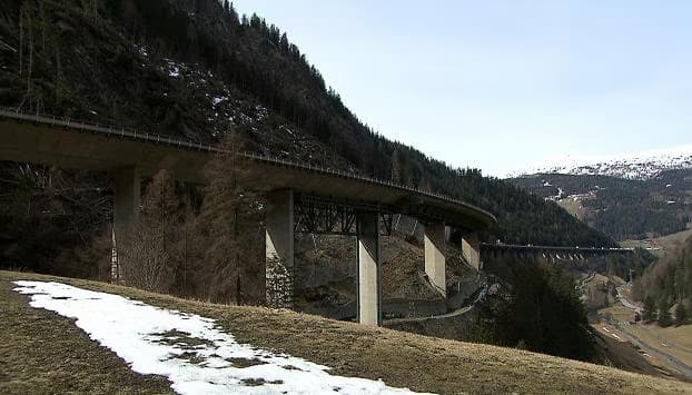 Starker Verkehr auf der Brennerautobahn erwartet - LKW Sperre auch in Südtirol