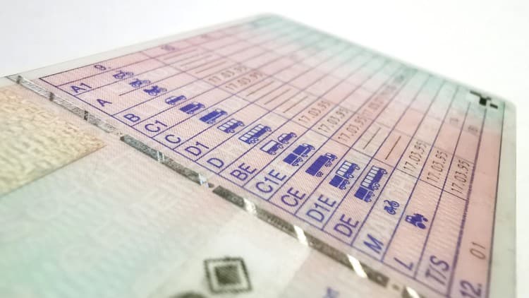 Führerschein: CSU will Kosten senken